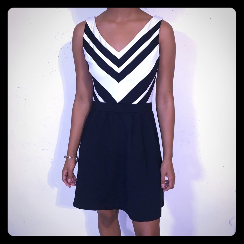 Cynthia Rowley Black and White Dress. Size Small